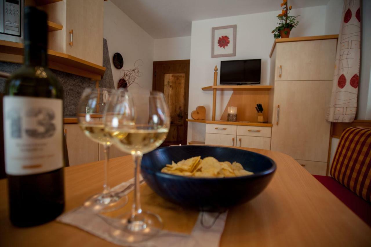 Ferienwohnung Haus Wulfenia Neustift im Stubaital Exterior foto